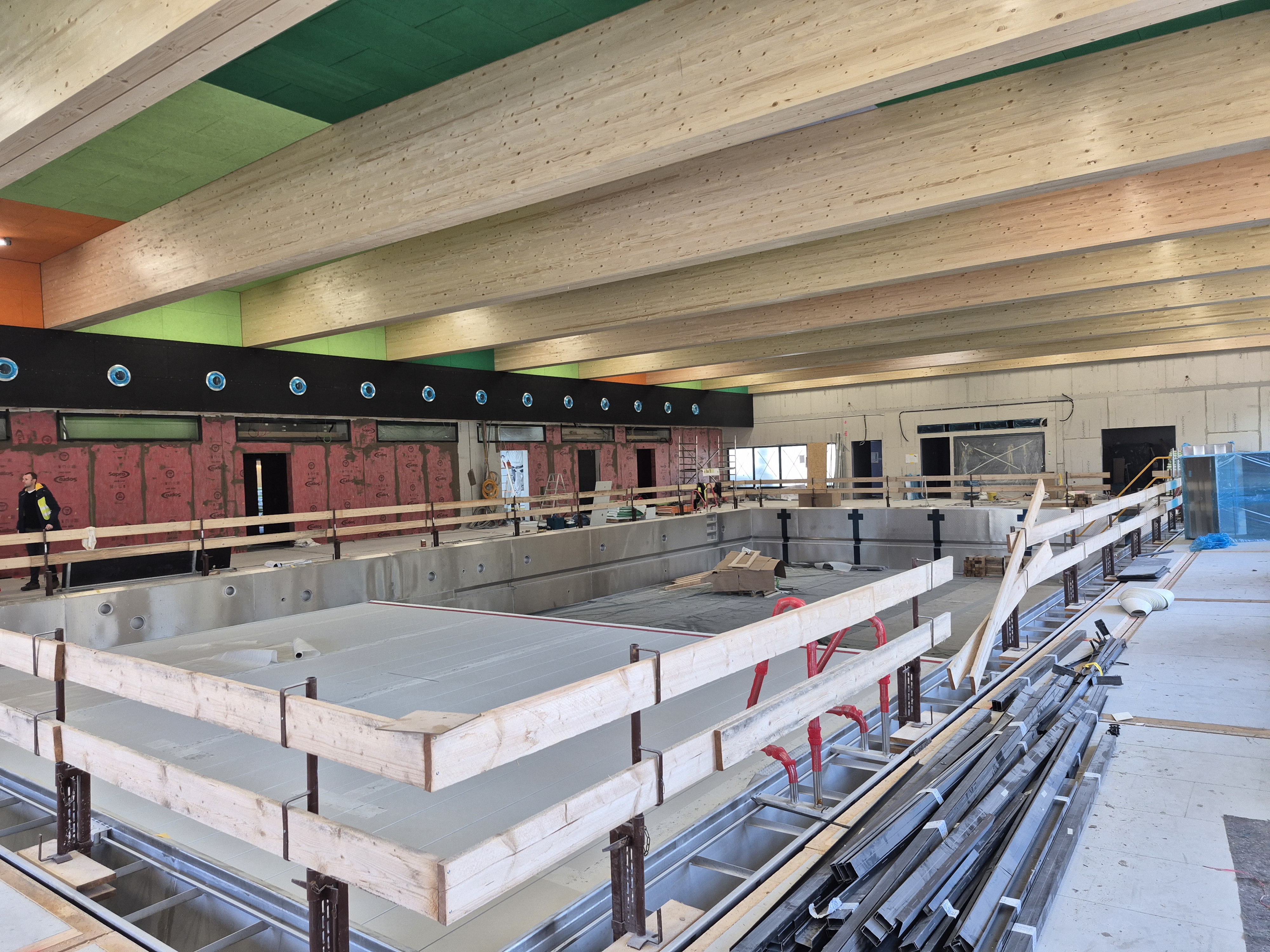 Innenansicht Hallenbad Holzhybrid